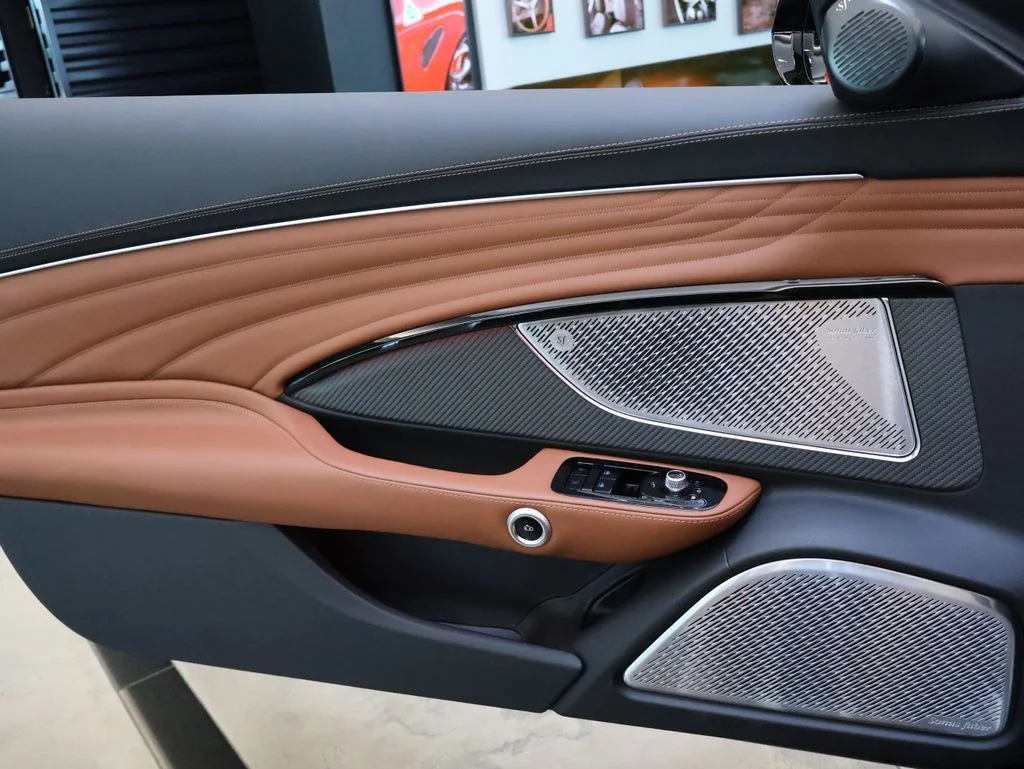 New 2026 Nero Assoluto Metallic Maserati Base image 41