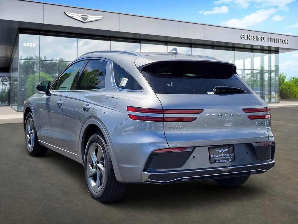 New 2026 Silver Genesis 2.5T SELECT image 3