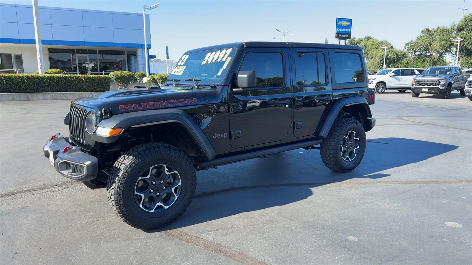 Used 2023  Jeep Rubicon image 7