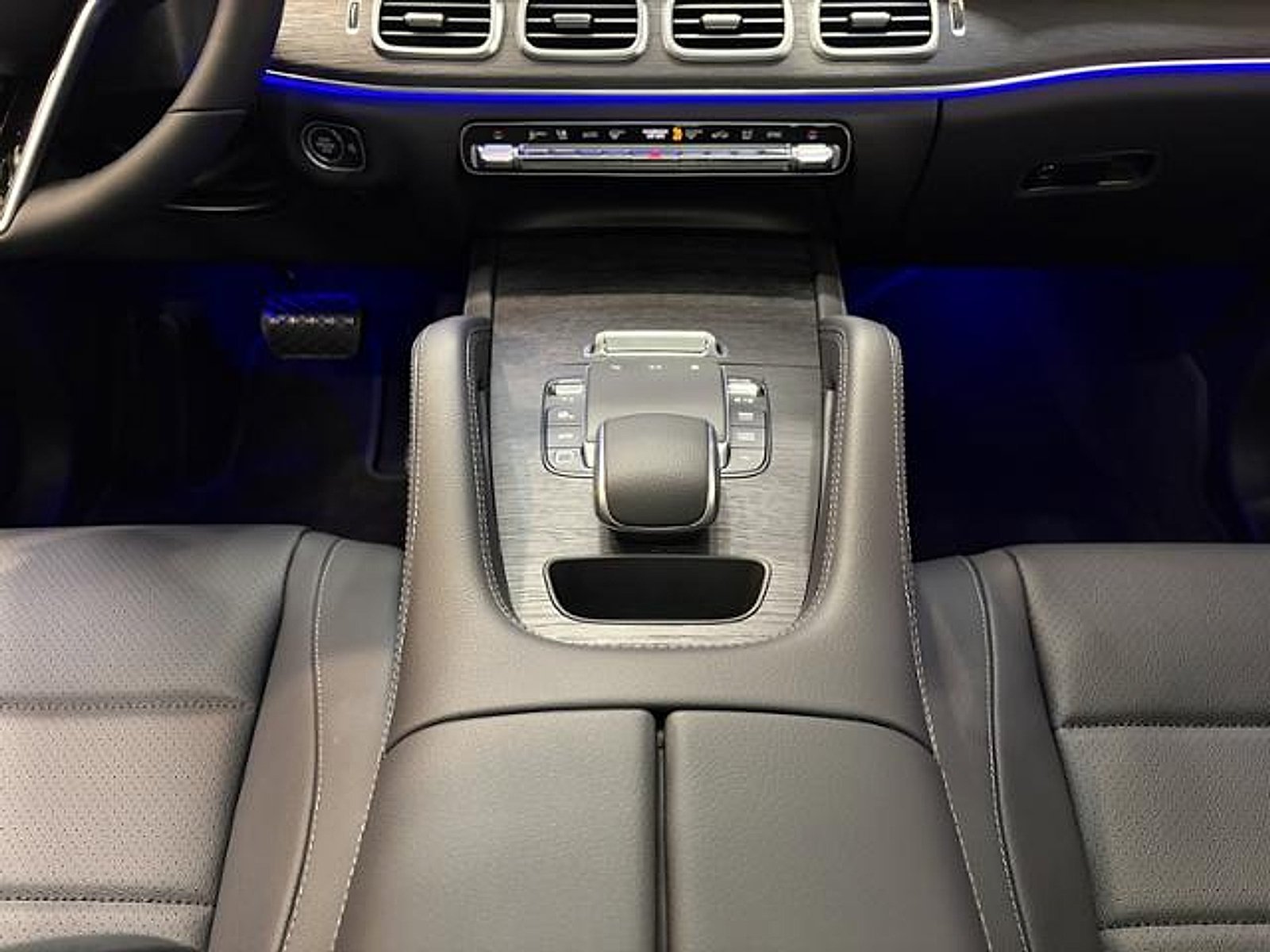 New 2026 Selenite Grey Metallic Mercedes-Benz  image 41