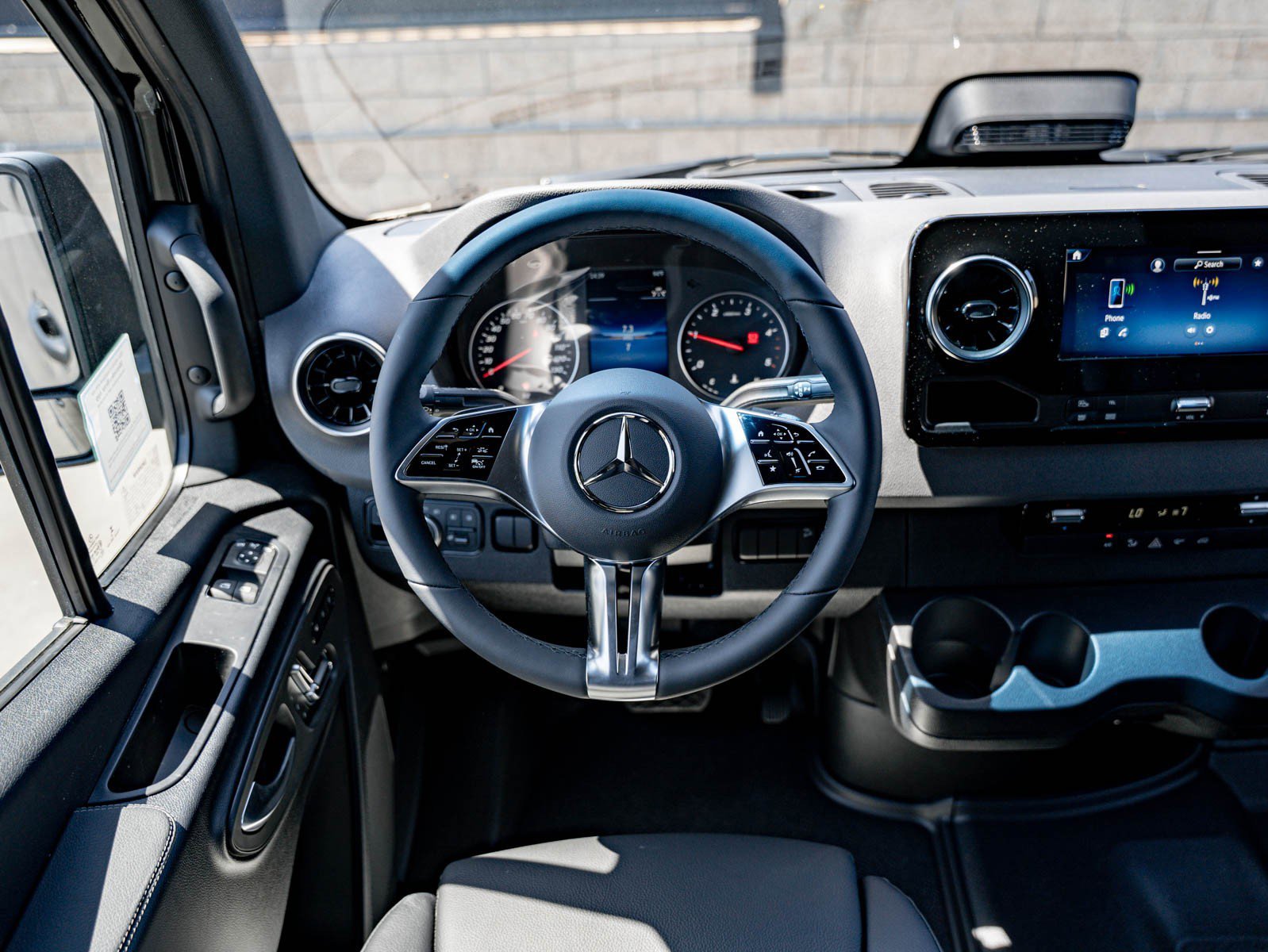 New 2026 Obsidian Black Metallic Mercedes-Benz 2500 Standard Roof I4 Diesel HO 144 AWD image 15