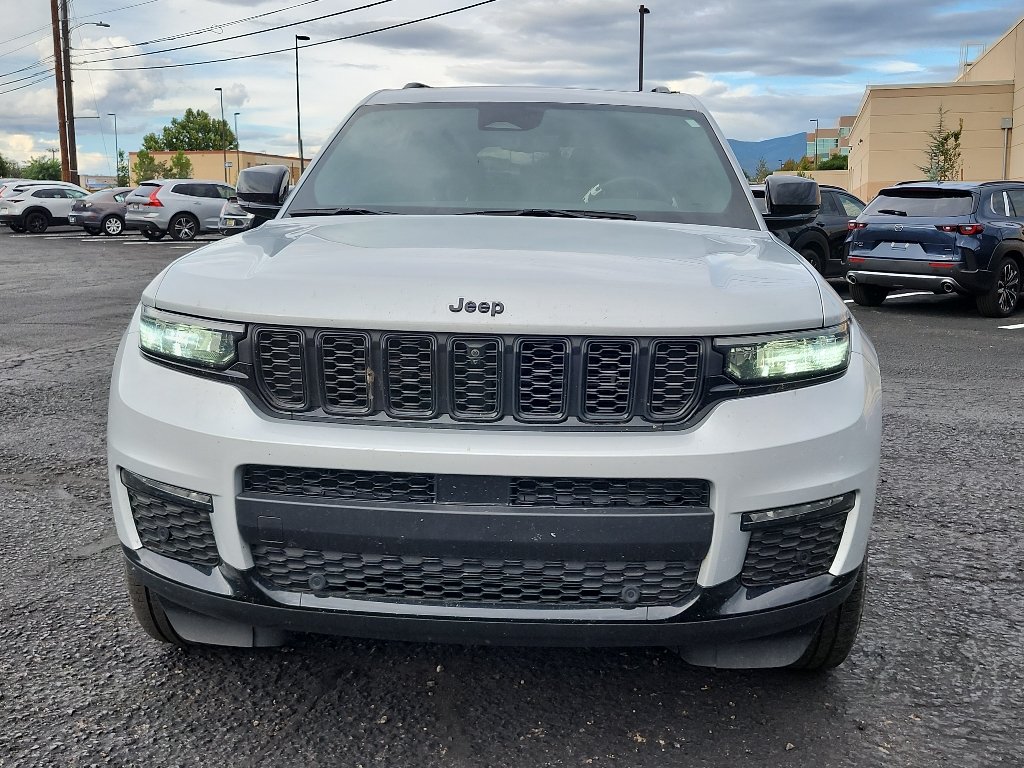 Used 2025 Silver Zynith Jeep Limited image 2