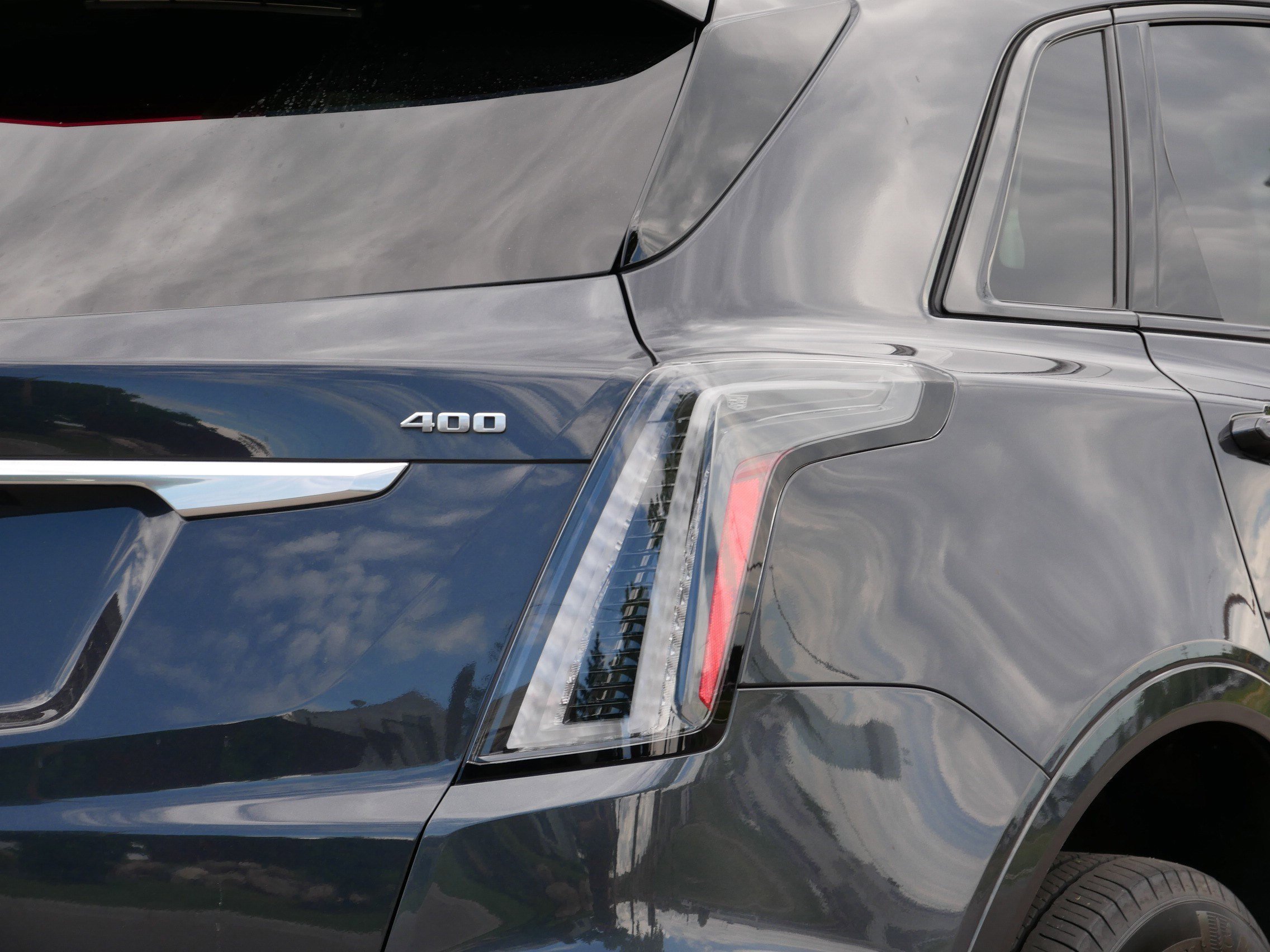 Used 2023 Wilder Metallic Cadillac Sport image 17