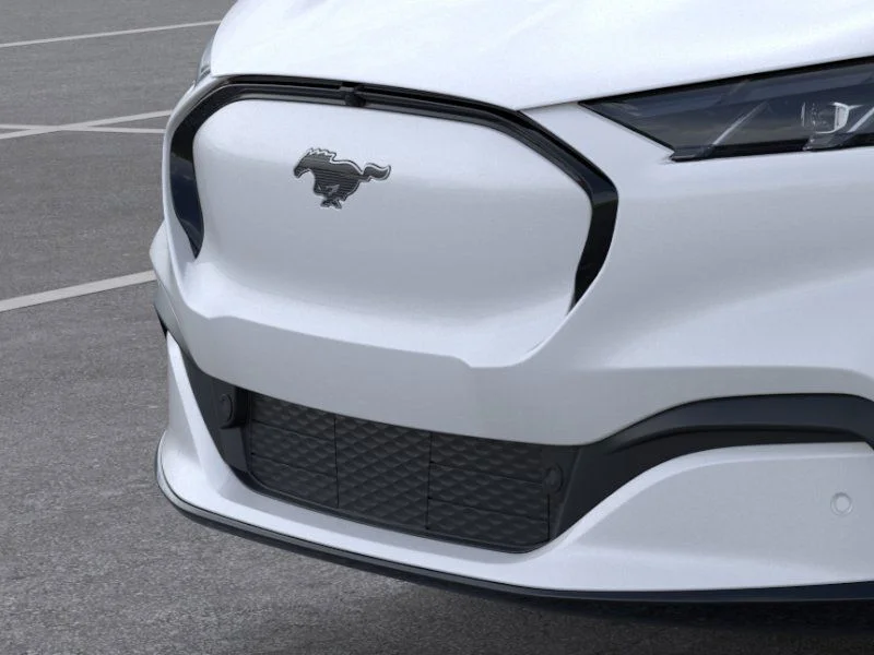 New 2025 Star White Metallic Tri-coat Ford Premium image 40