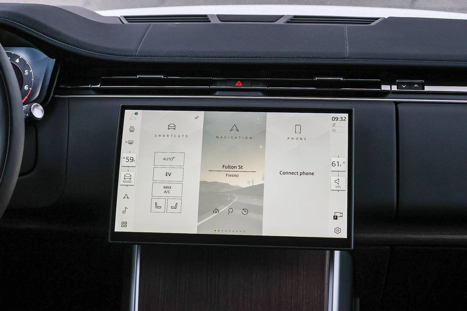 2025 Land Rover Range Rover SE - Photo 23