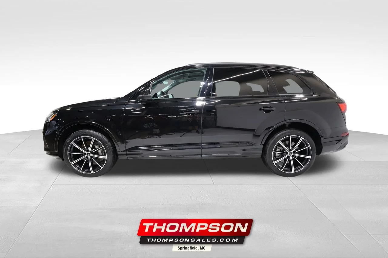 2023 Audi Q7 55 Premium Plus quattro Tiptronic's photo