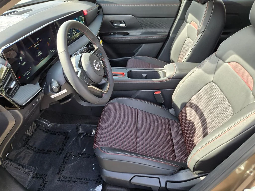 New 2026 Canyon Bronze Metallic Nissan SR image 6