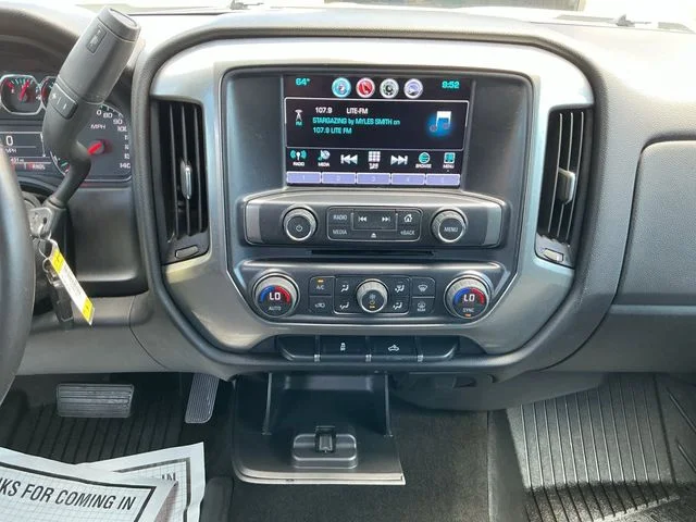 Used 2017 White Chevrolet LT image 18