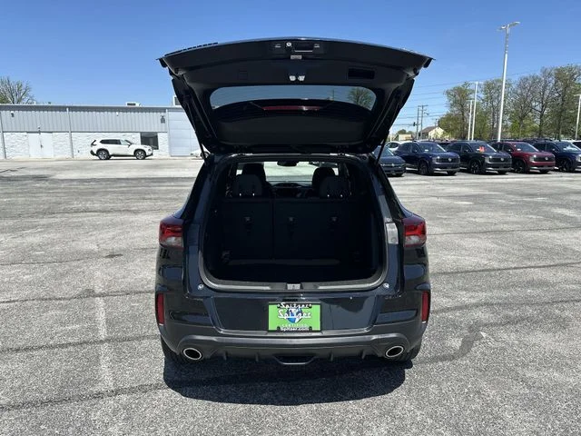 Used 2023 Black Chevrolet RS image 21