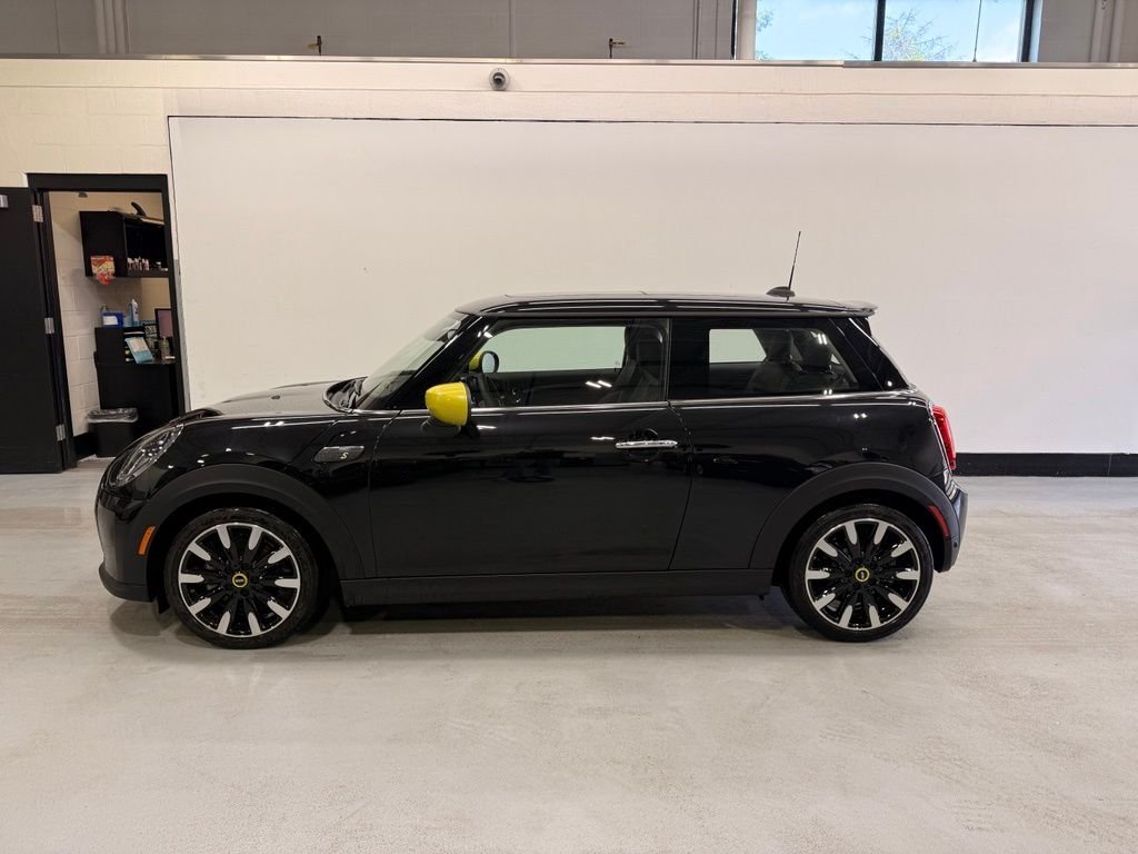 Certified 2024 MINI Hardtop 2 Door SE with VIN WMW13DJ08R2V36985 for sale in Golden Valley, Minnesota