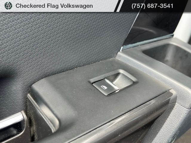 Used 2023 Oxford White Ford XLT image 23