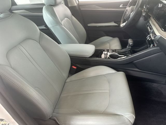 Used 2024 White Kia EX image 28