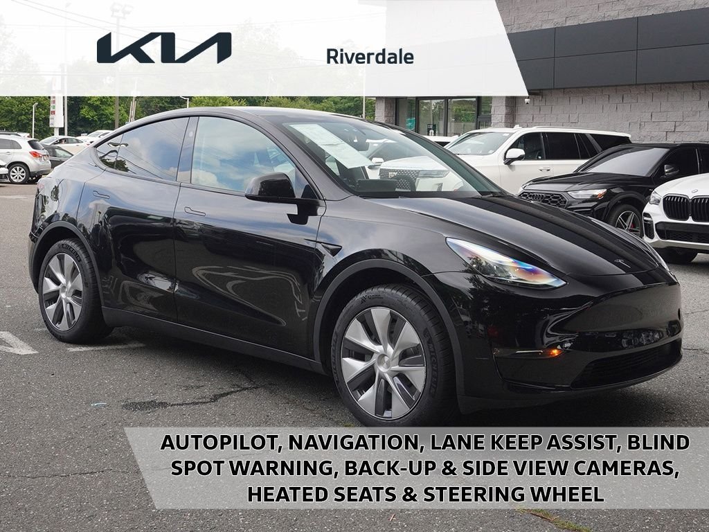2024 Tesla Model Y Long Range Dual Motor All-Wheel Drive's photo