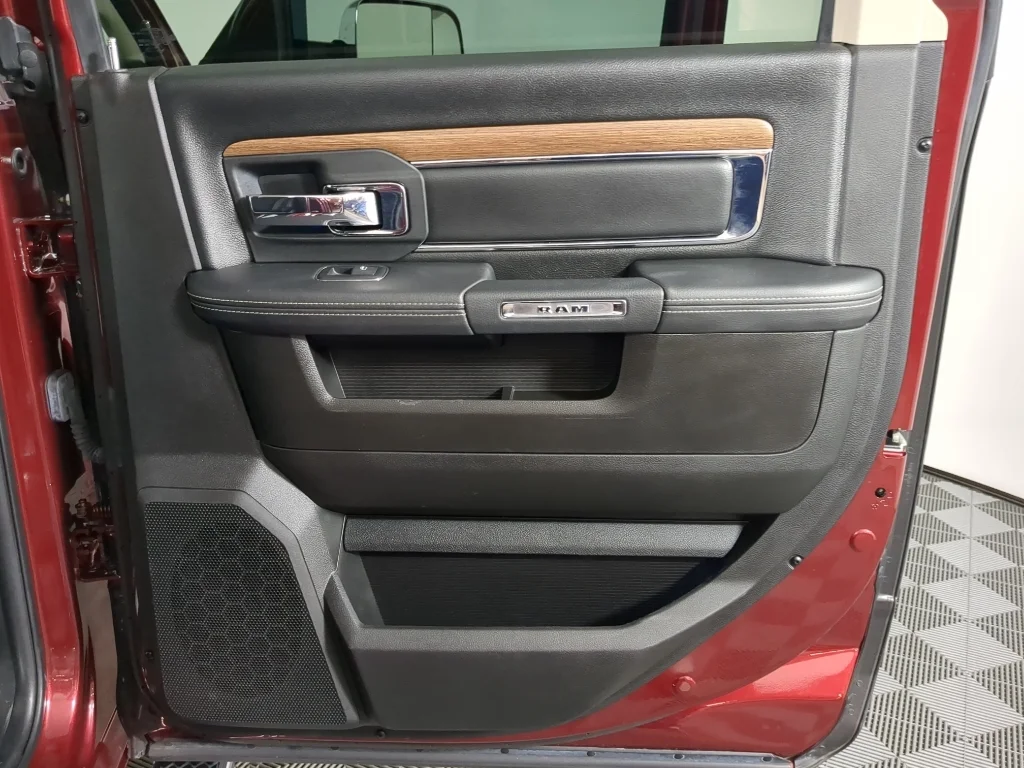 Used 2018 Red Ram Laramie image 21