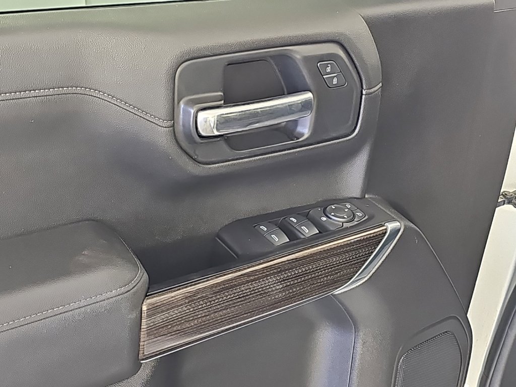 Used 2020 Silver Chevrolet LT image 11