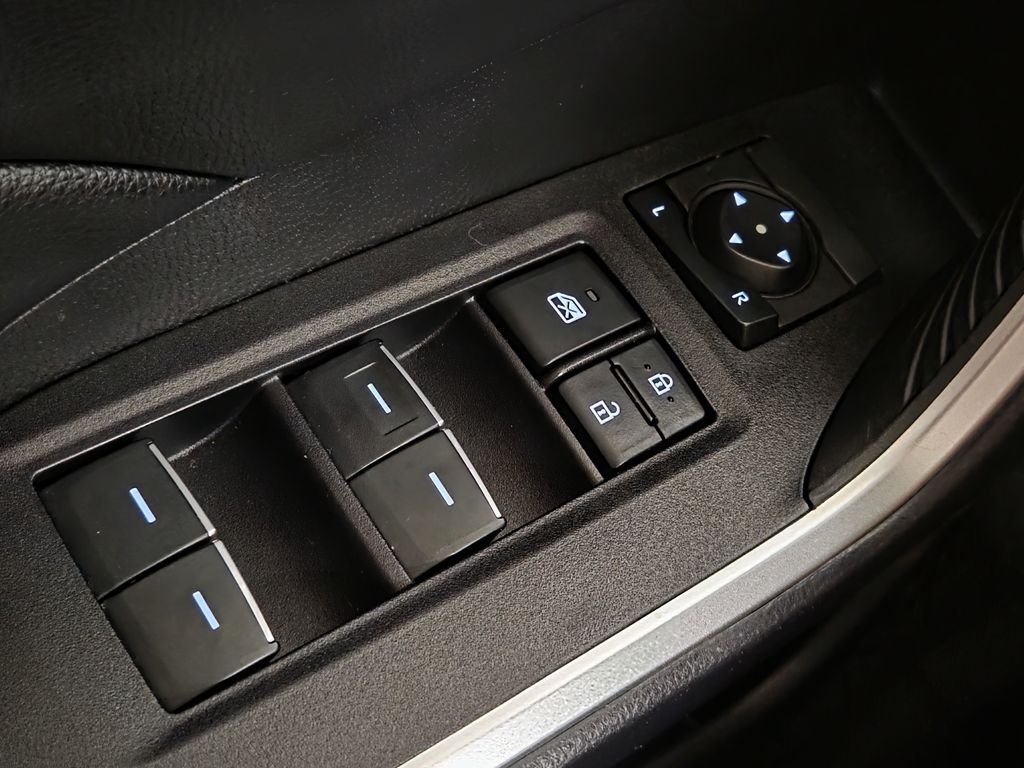 Used 2023 Silver Toyota XLE image 27
