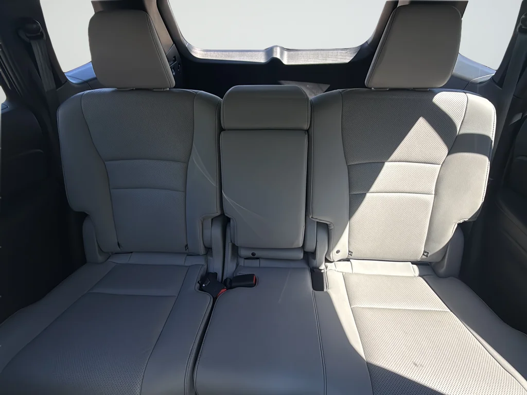 Used 2023 Blue Honda EX-L image 31