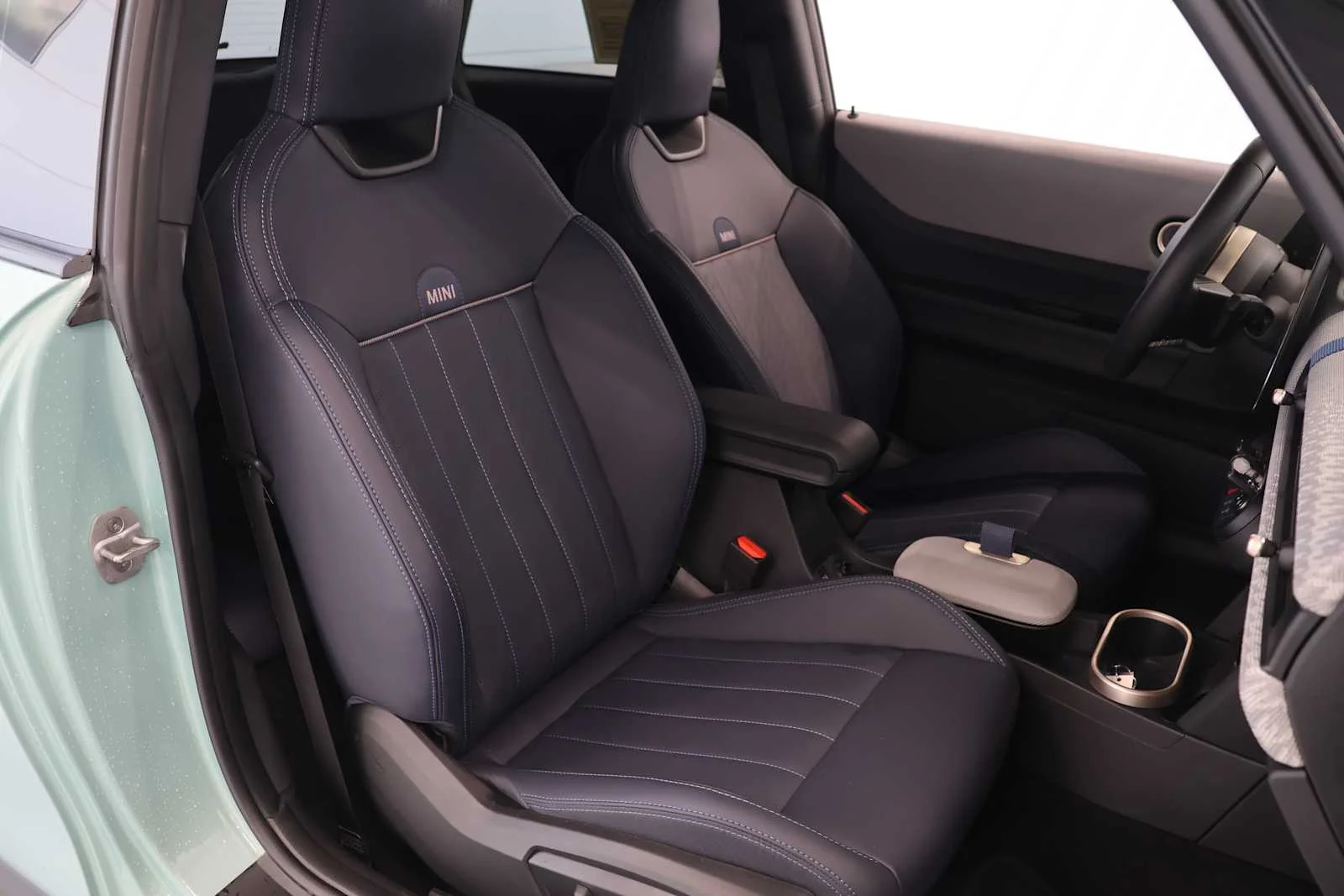 Used 2025 OCEAN WAVE GREE MINI Cooper image 13