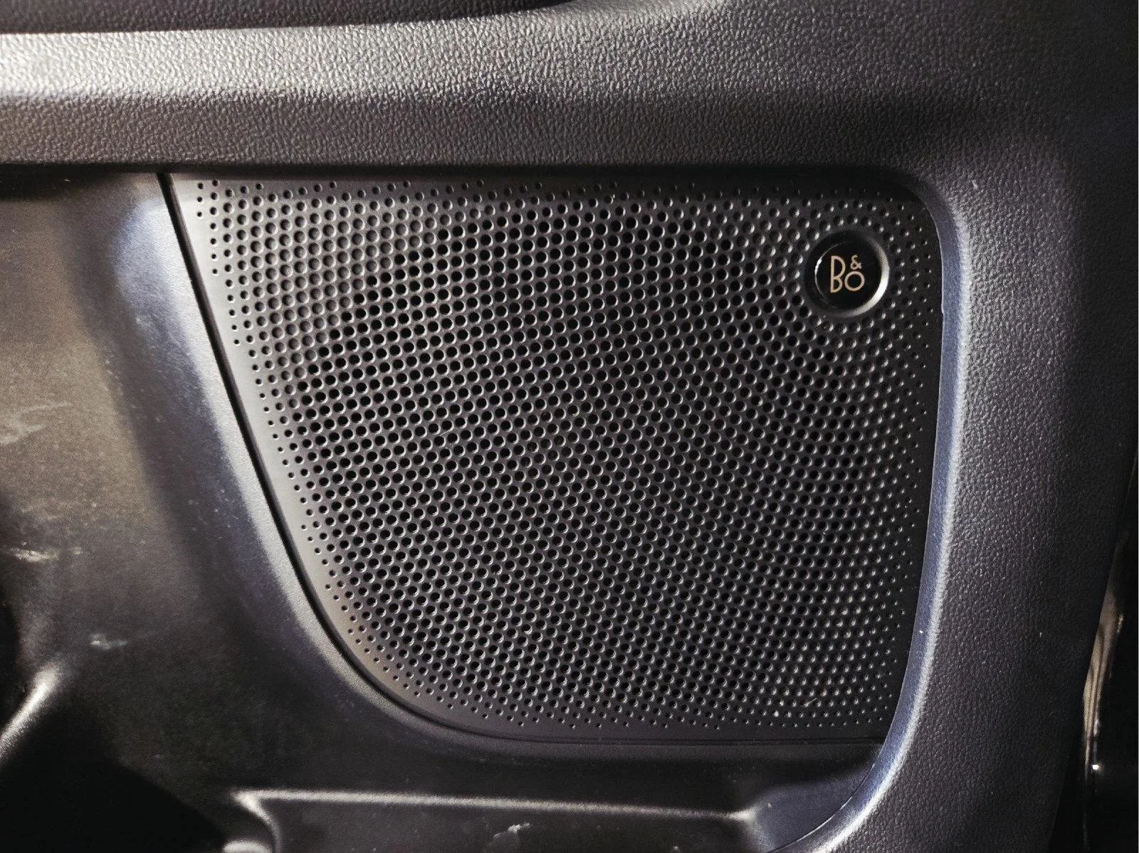 Used 2023 Shadow Black Ford Outer Banks image 9