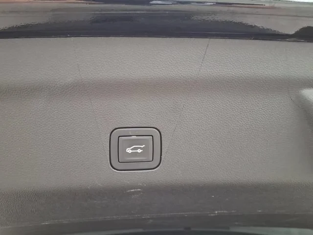 Used 2025 Black Chevrolet Z71 image 7