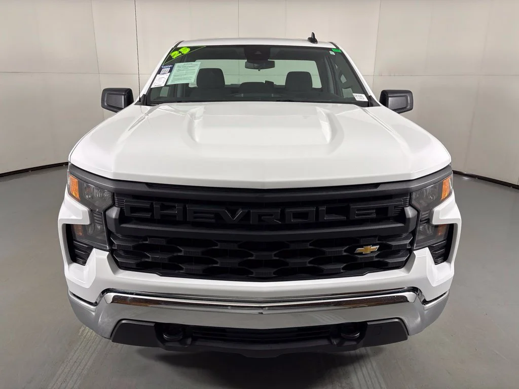 Used 2025 White Chevrolet WT image 3