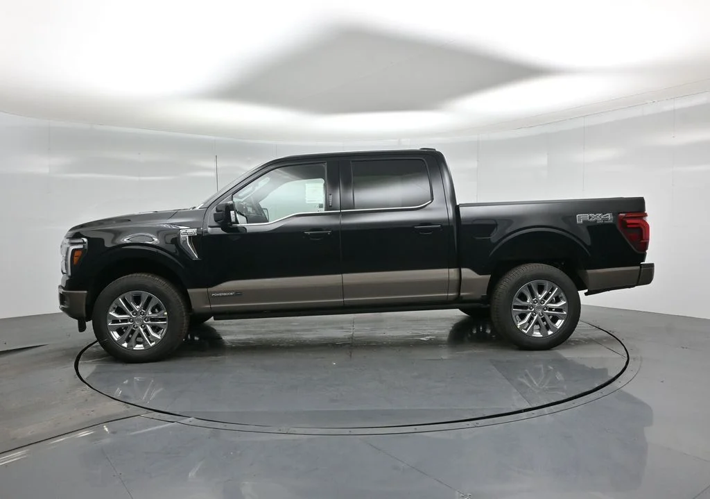 New 2026 Agate Black Metallic Ford King Ranch image 29
