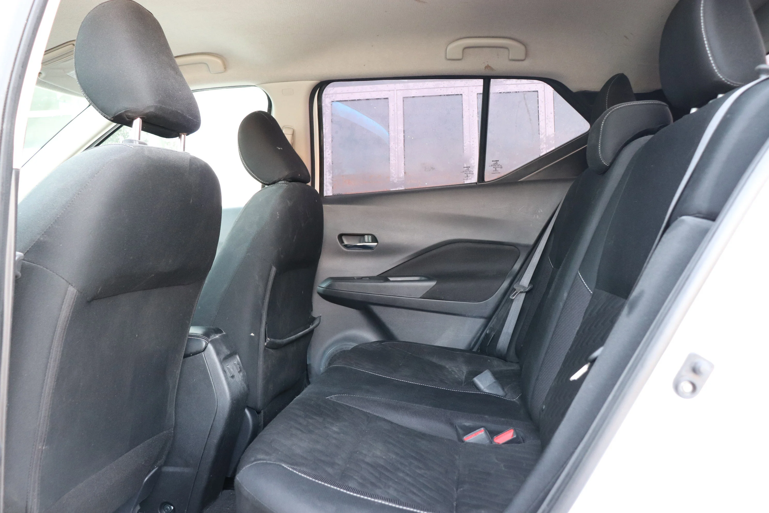 Certified Used 2022 White Nissan SV image 6