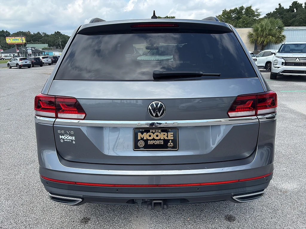 Used 2023 Platinum Gray Metallic Volkswagen 3.6L V6 SE w/Technology FWD image 7