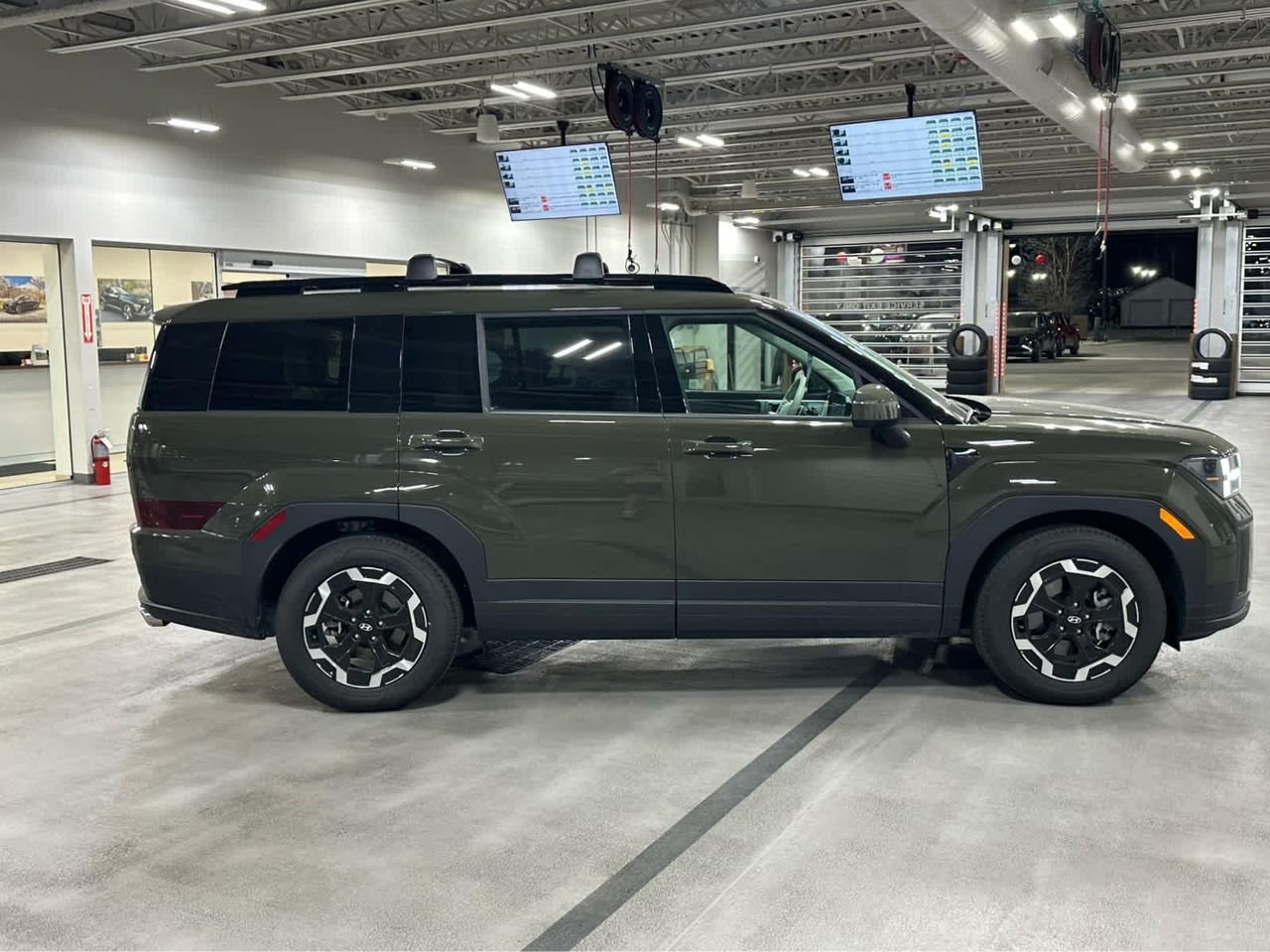 New 2025 Rockwood Green Hyundai SEL AWD image 8