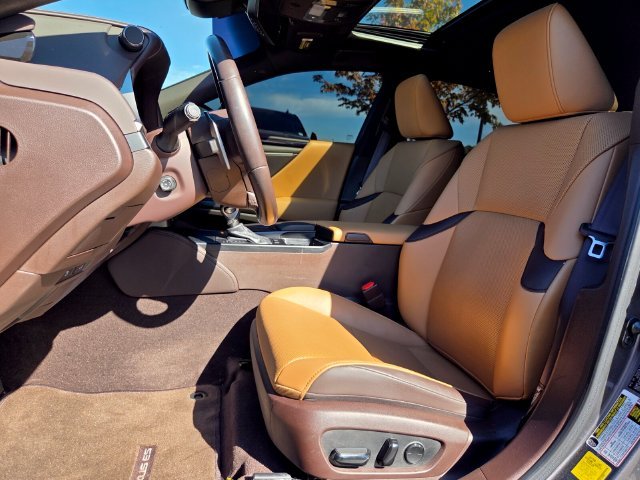 Used 2020 Gray Lexus 350 image 9
