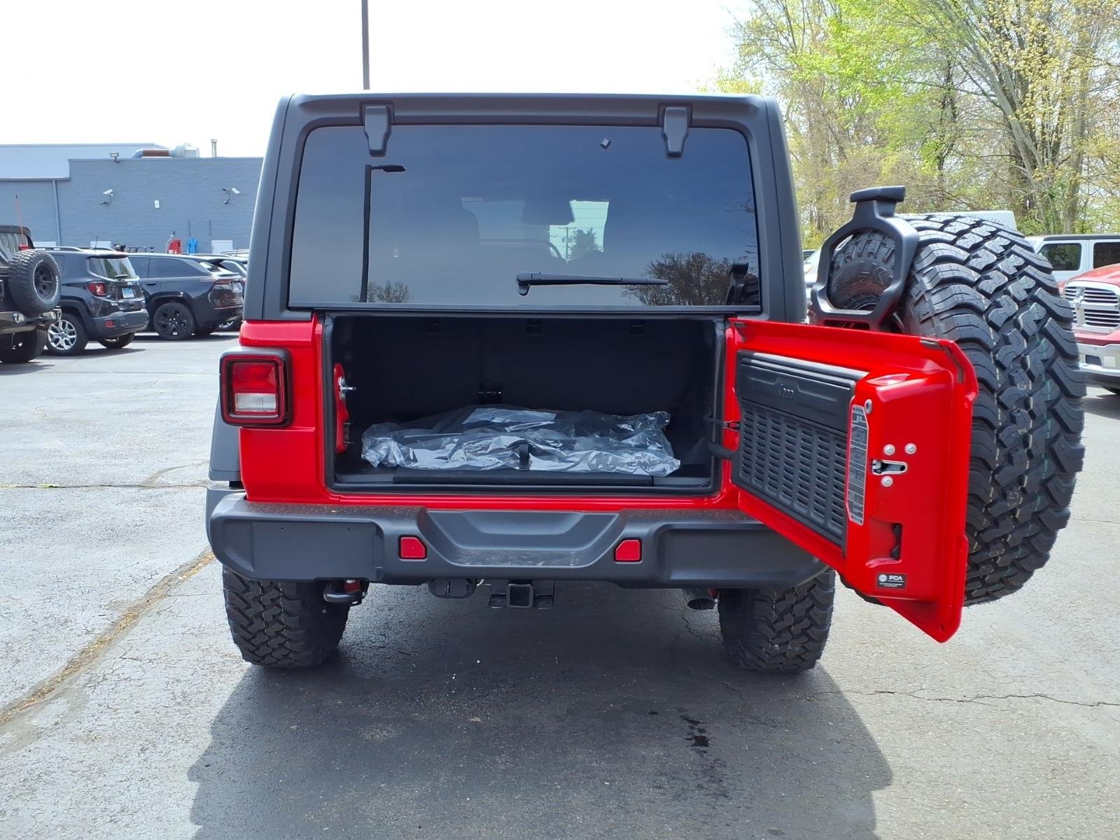 New 2026 Firecracker Red Clear-Coat Exterior Paint Jeep Willys image 6