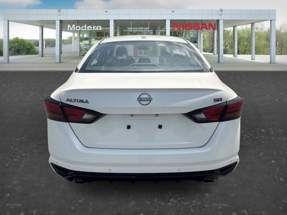 Certified Used 2024 Pearl White Tricoat Nissan 2.5 SR image 14