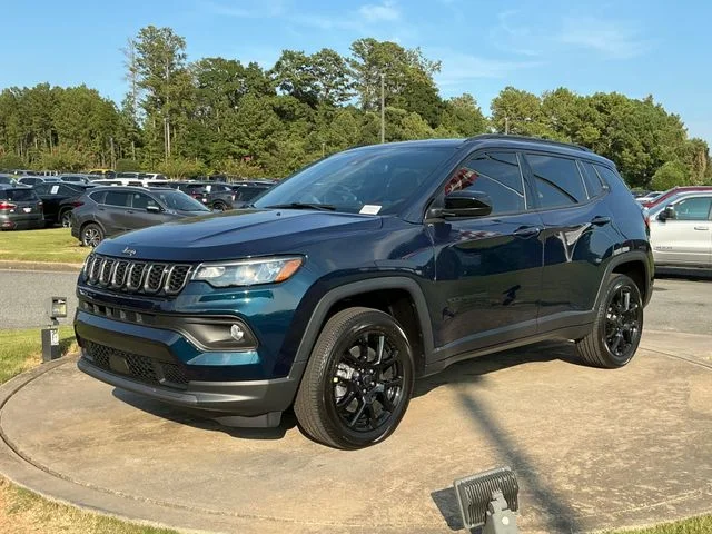 New 2026 Fathom Blue Pearl-Coat Exterior Paint Jeep Latitude image 3