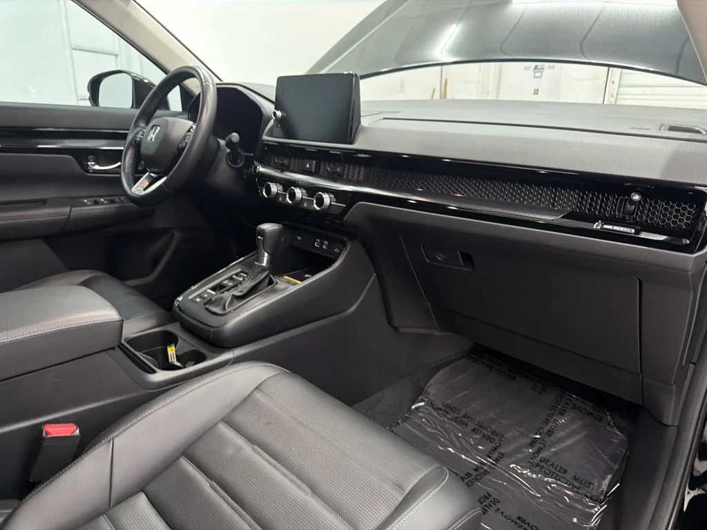Used 2025 Black Honda EX-L image 29