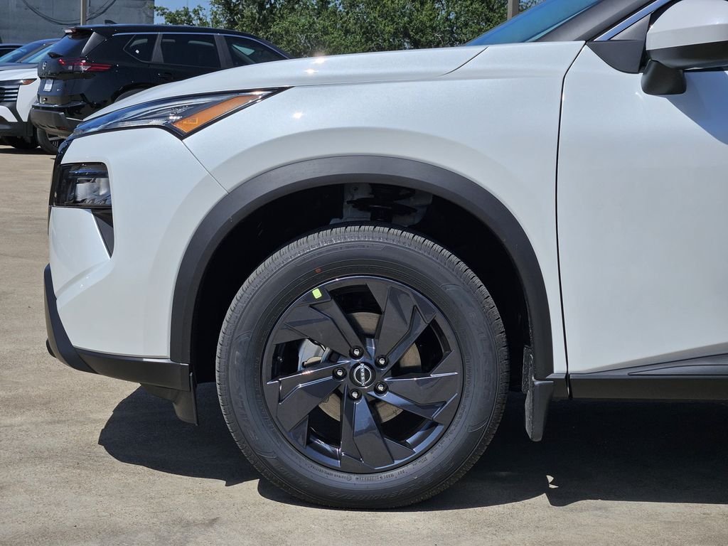 New 2026 Everest White Pearl TriCoat Nissan SV image 9