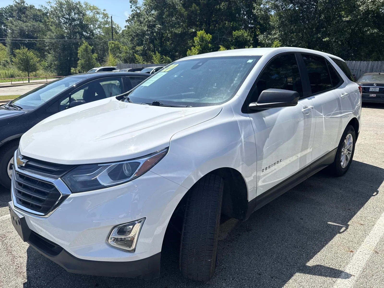 2020 Chevrolet Equinox LS - Photo 2