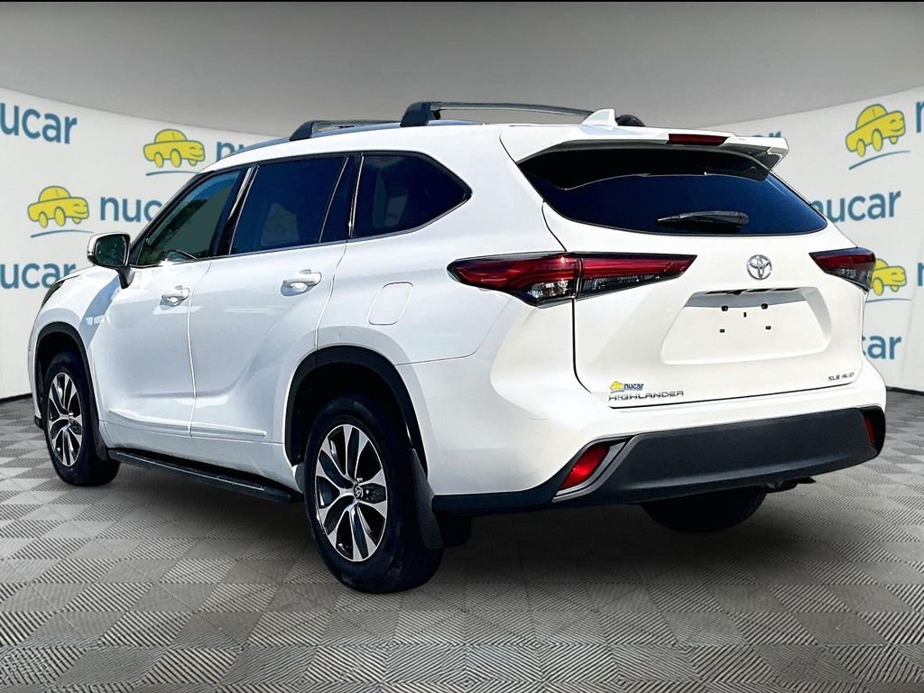 Used 2021 White Toyota XLE image 4