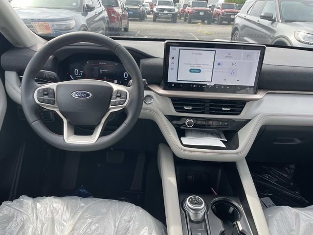 New 2026 Agate Black Metallic Ford Active image 7