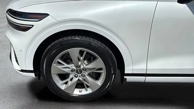 Used 2023 White Genesis 3.5T AWD Sport image 35