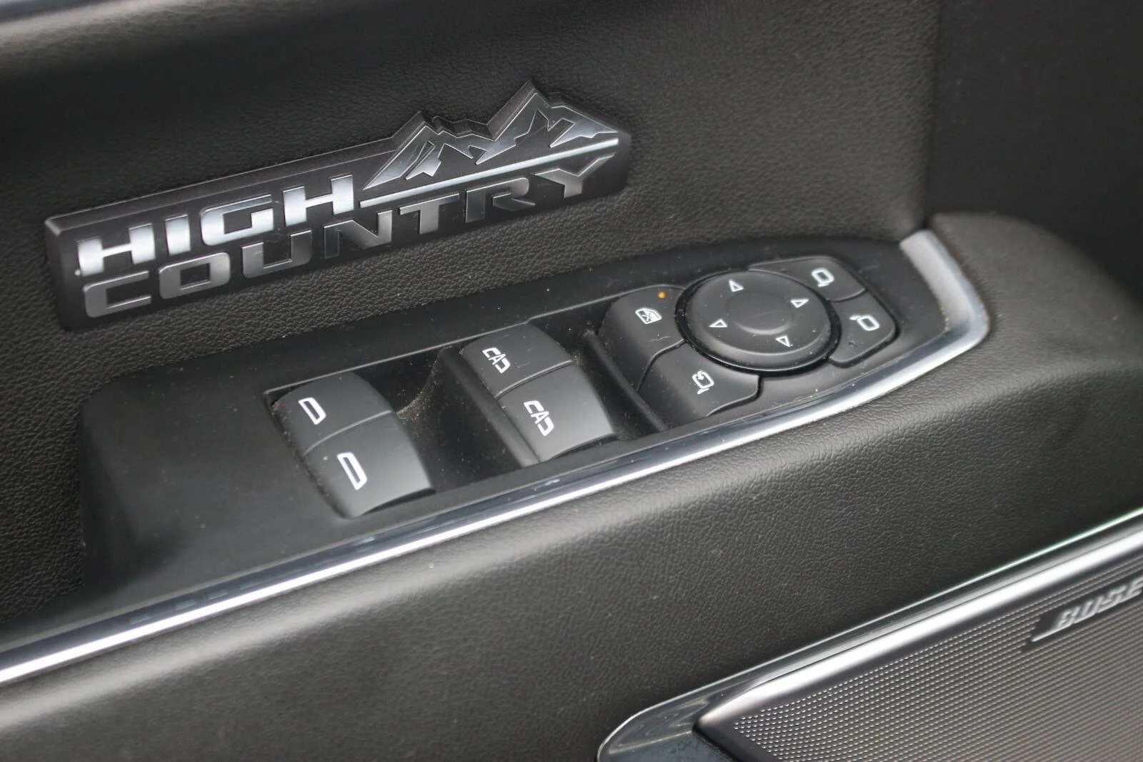 Used 2024 Black Chevrolet High Country image 15