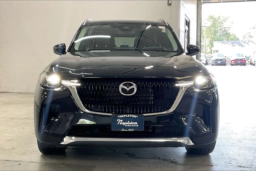 Used 2024 Black Mazda 3.3 Turbo Premium image 2
