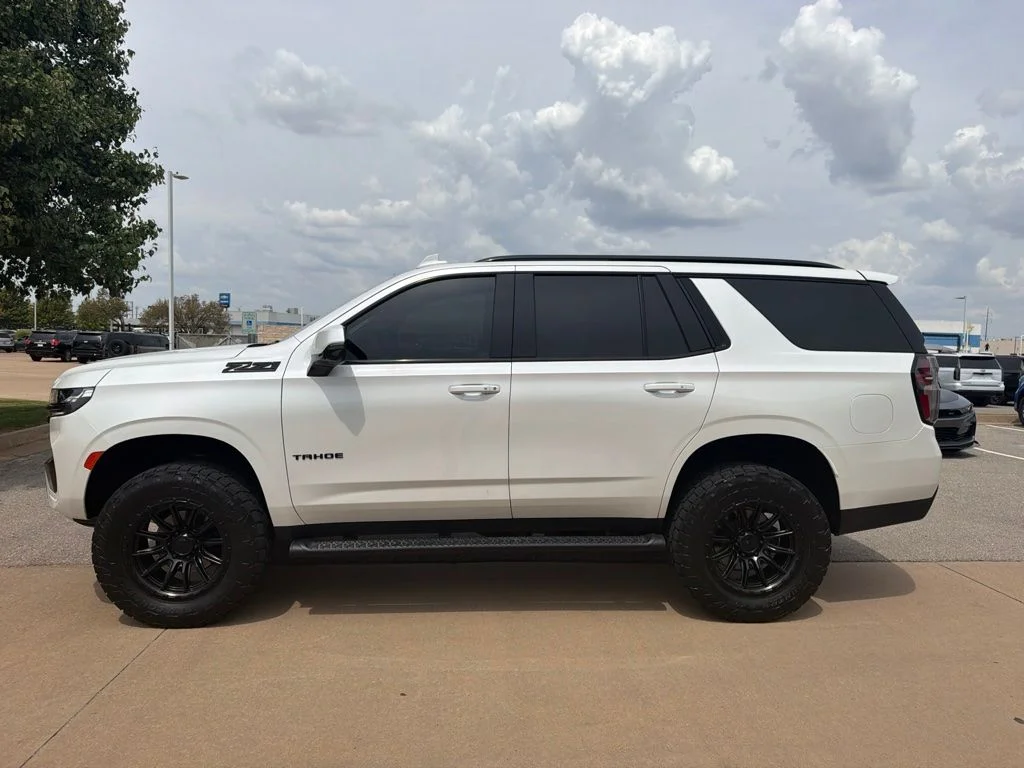 Used 2024 Iridescent Pearl Tricoat Chevrolet Z71 image 2