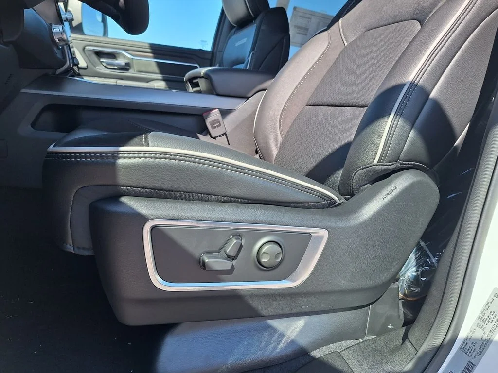New 2026 Bright White Clear-Coat Exterior Paint RAM Laramie image 10