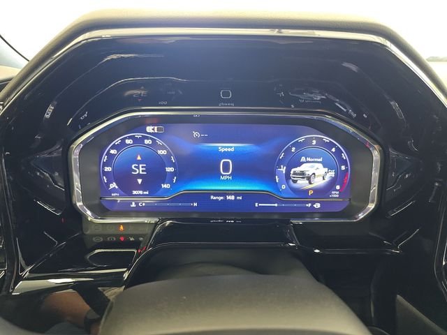 Used 2024 White Chevrolet ZR2 image 17