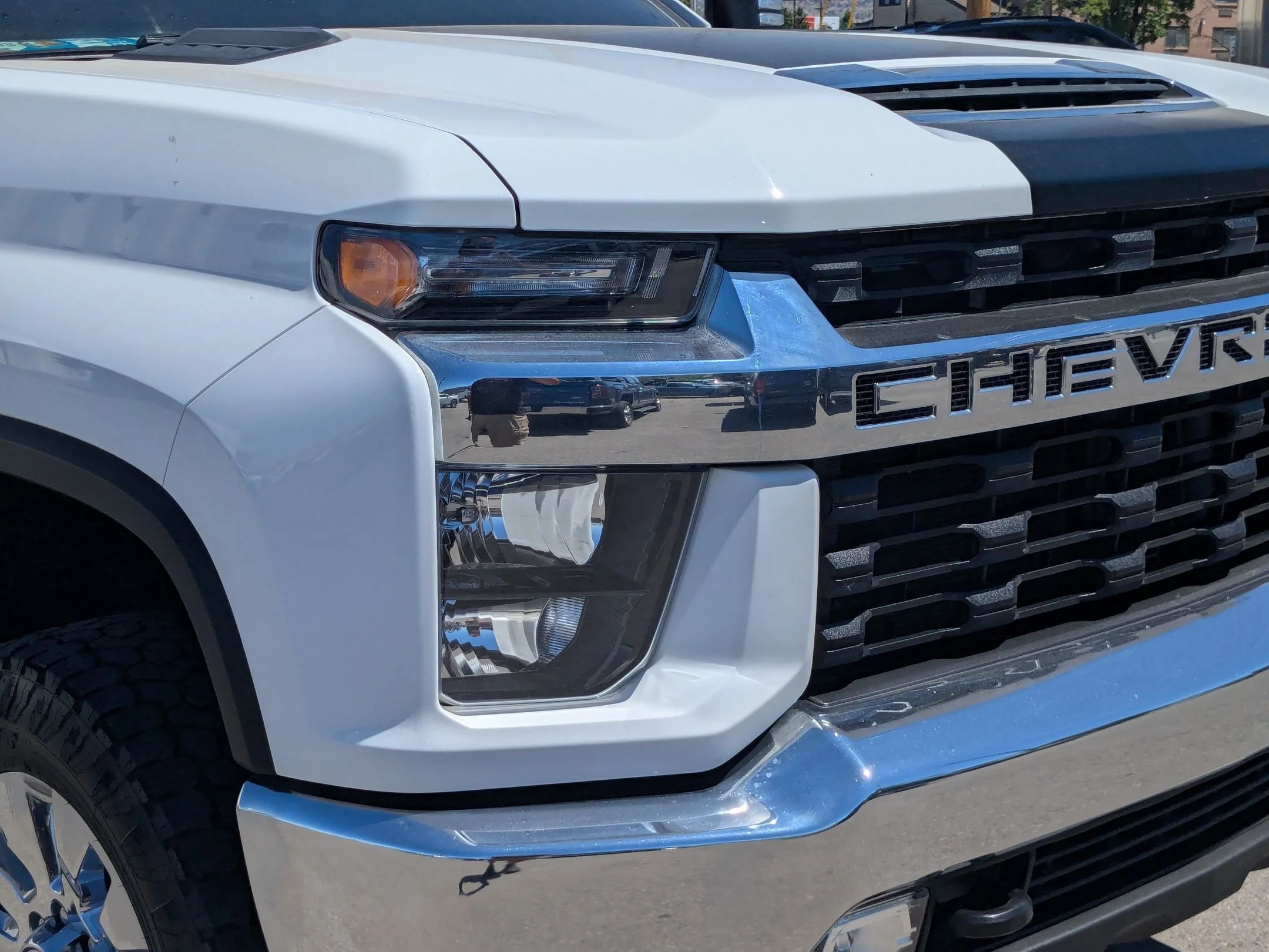 Used 2022 Summit White Chevrolet LT image 10