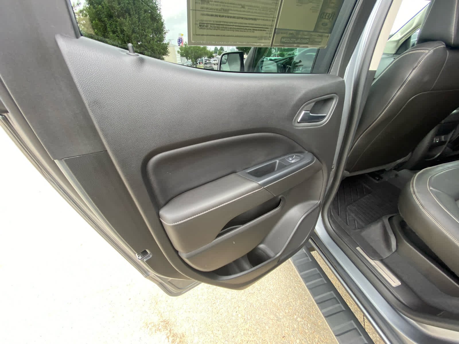 Used 2019 SATIN STEEL METALLIC GMC 4WD Denali image 21