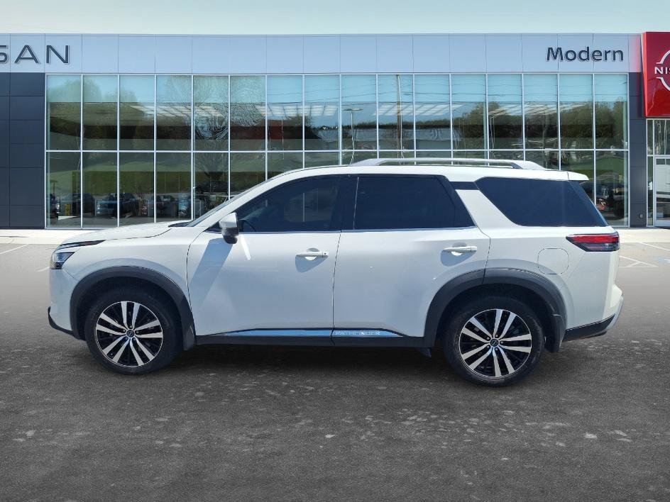 Used 2023 Pearl White Tricoat Nissan Platinum image 7