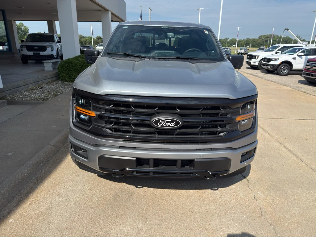 New 2026 Iconic Silver Metallic Ford XLT image 2