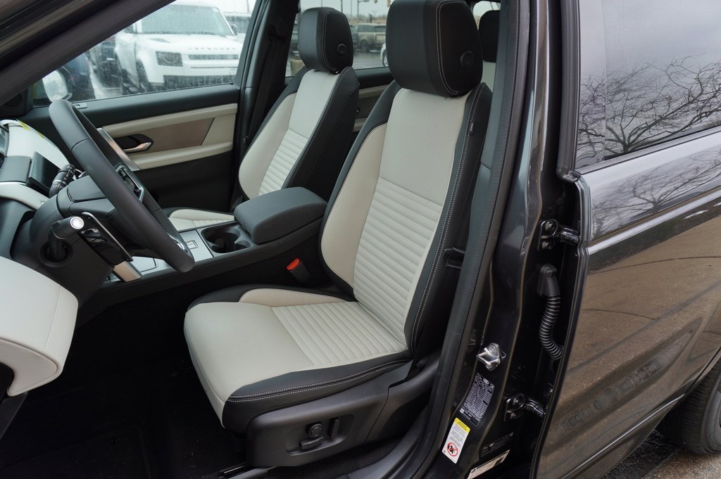 2026 LAND ROVER DISCOVERY SPORT - Image 13