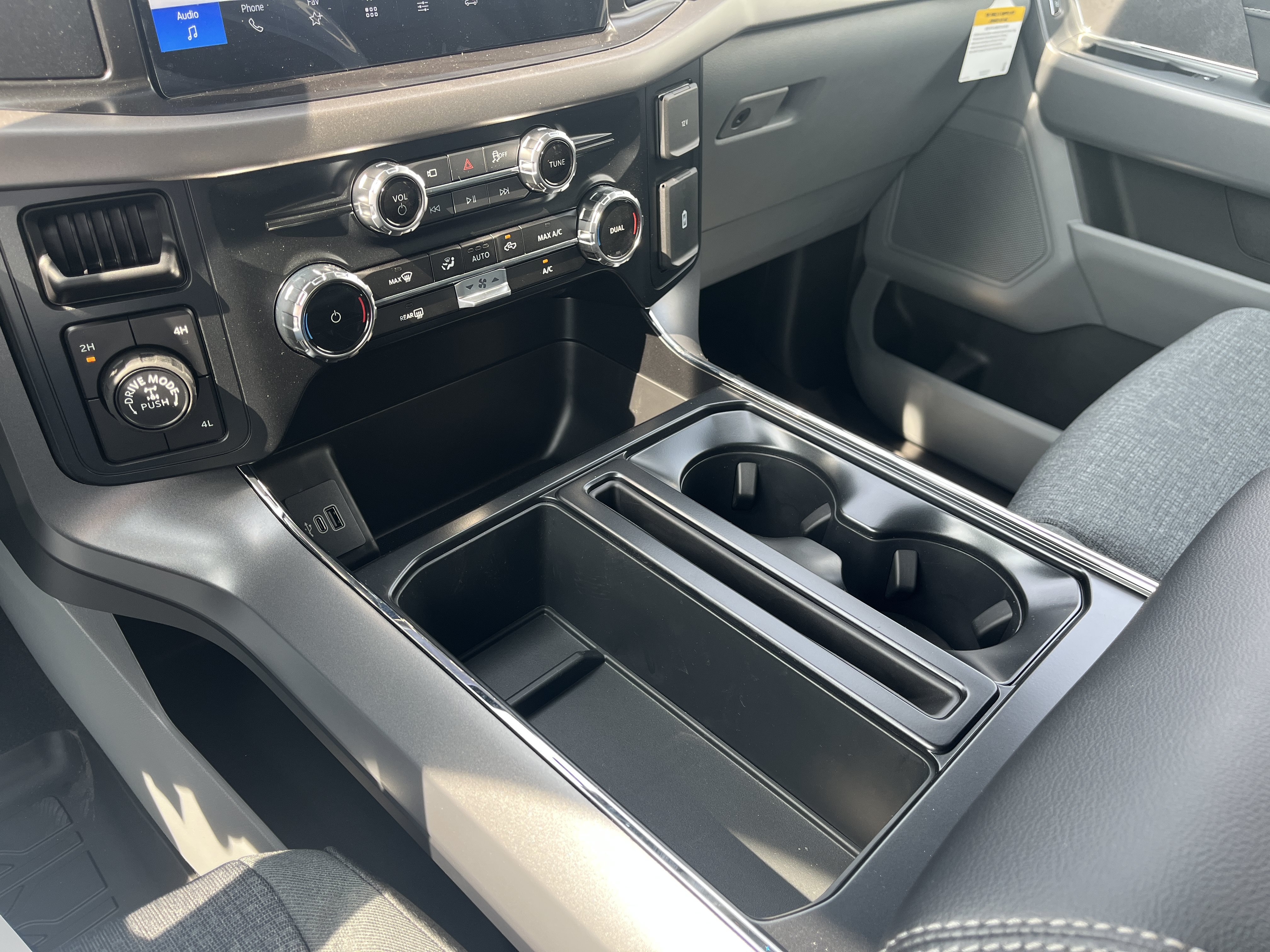New 2026 Marsh Gray Ford XLT image 22